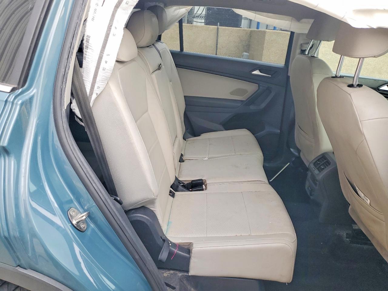 2021 VOLKSWAGEN TIGUAN SE photo 11