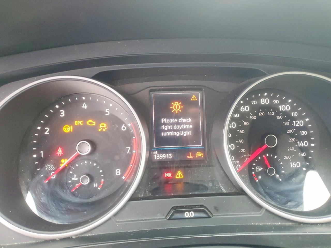 2021 VOLKSWAGEN TIGUAN SE photo 9