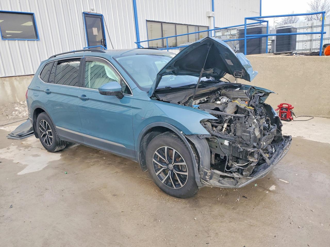 2021 VOLKSWAGEN TIGUAN SE photo 4