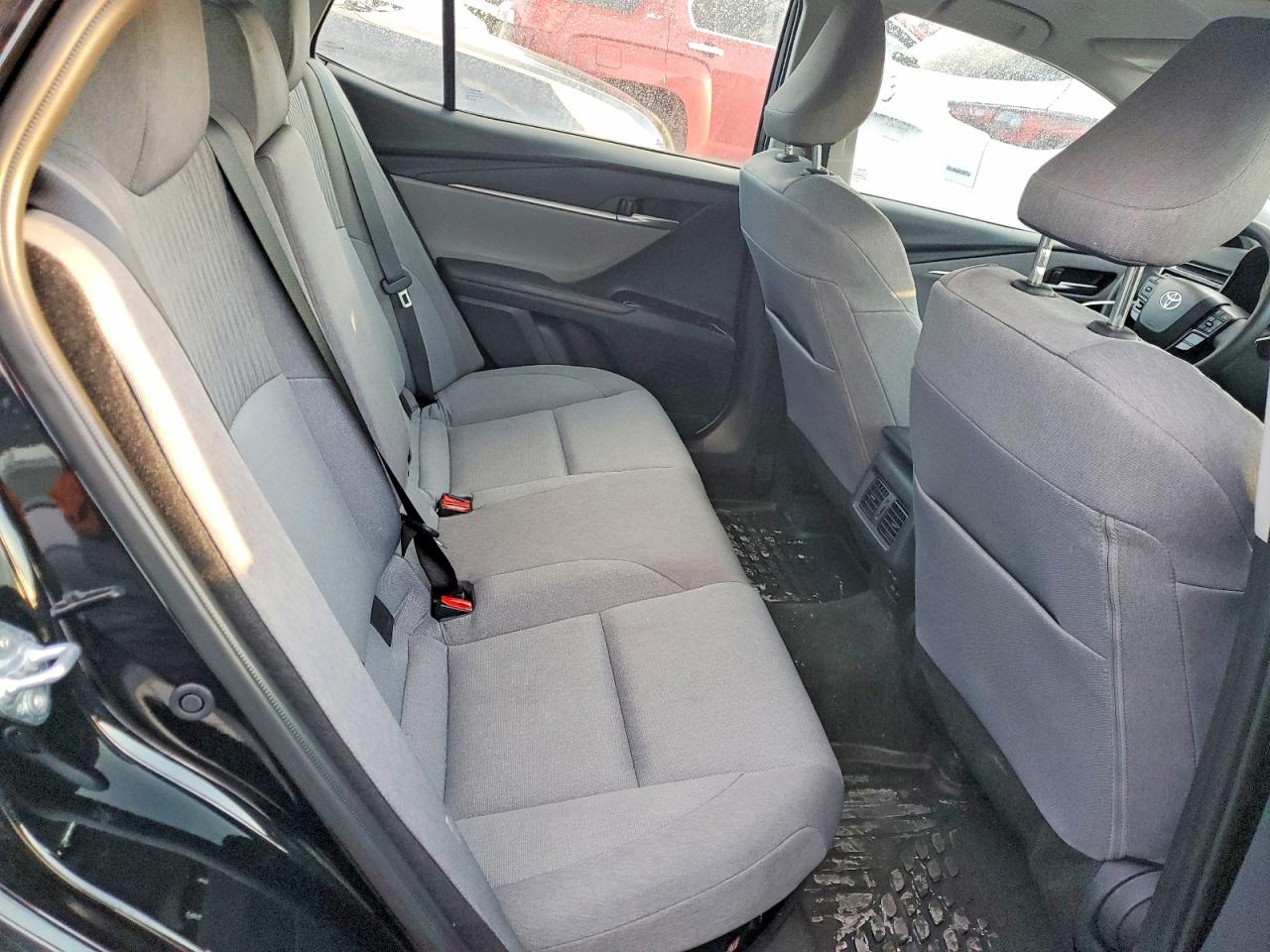 2025 TOYOTA CAMRY photo 28