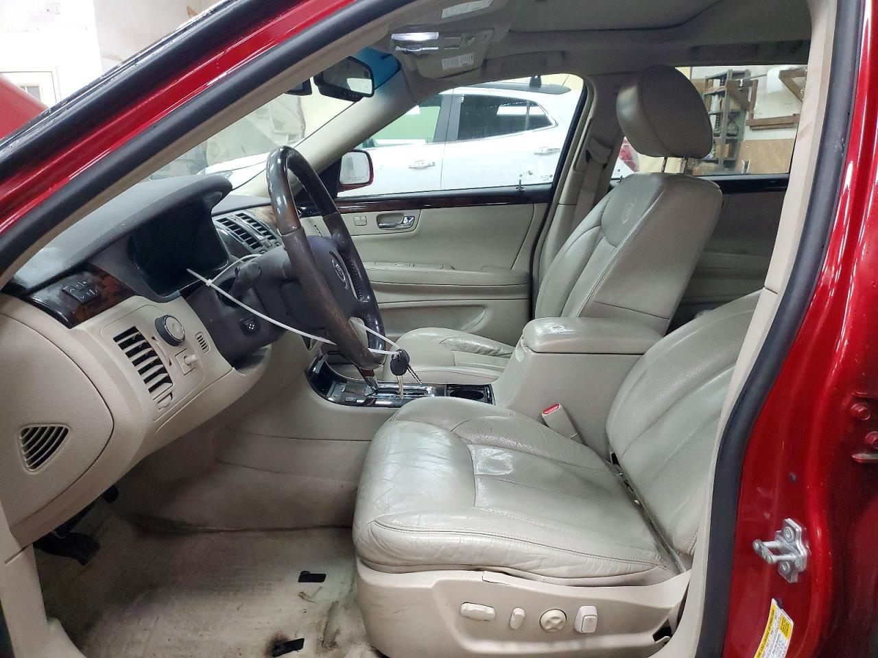2010 CADILLAC DTS PREMIUM COLLECTION photo 19