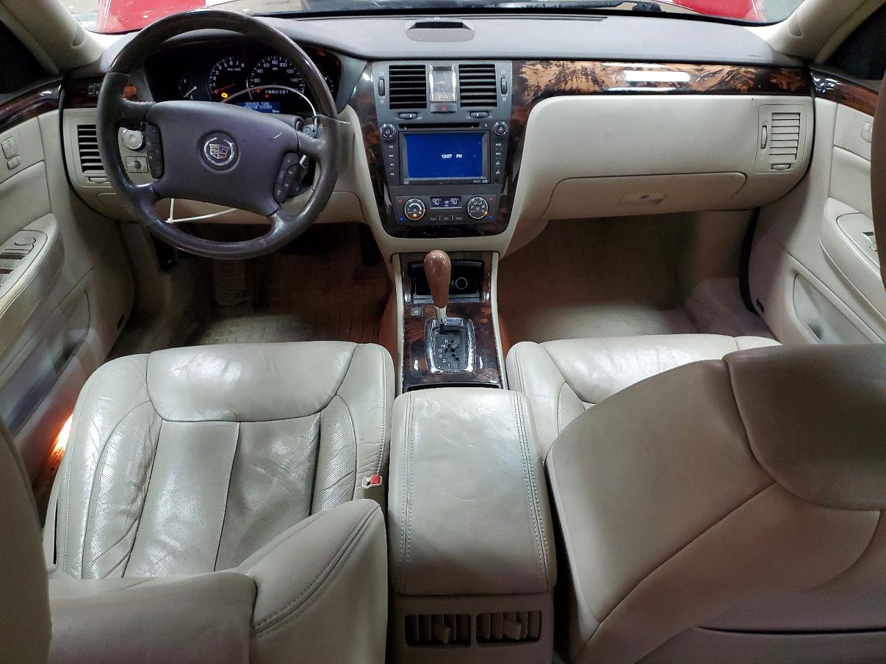 2010 CADILLAC DTS PREMIUM COLLECTION photo 22