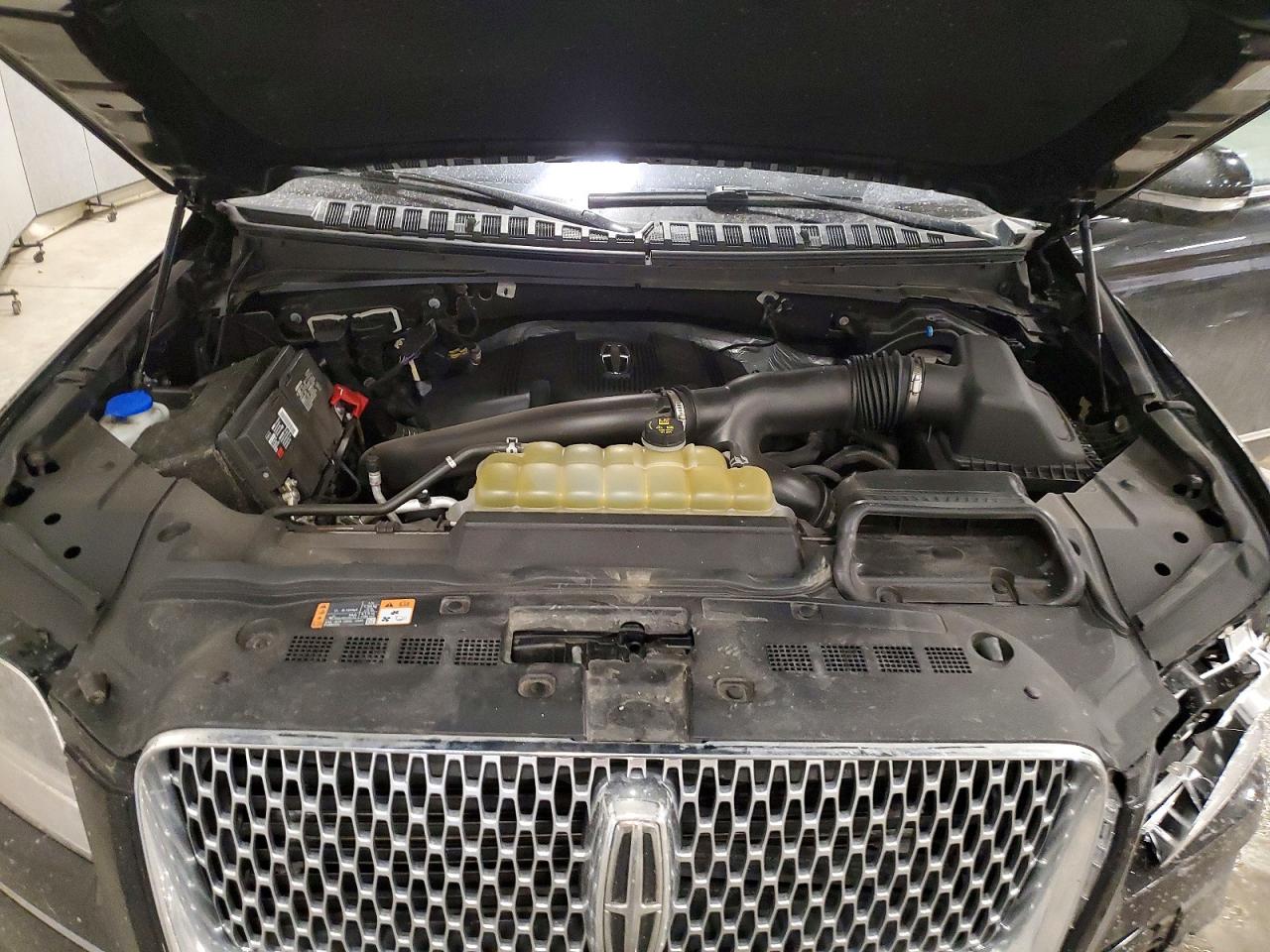 2020 LINCOLN NAVIGATOR L RESERVE photo 23