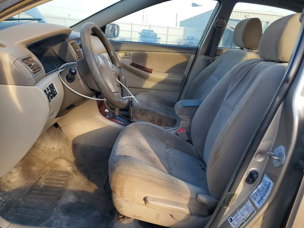 2005 TOYOTA COROLLA CE photo 7