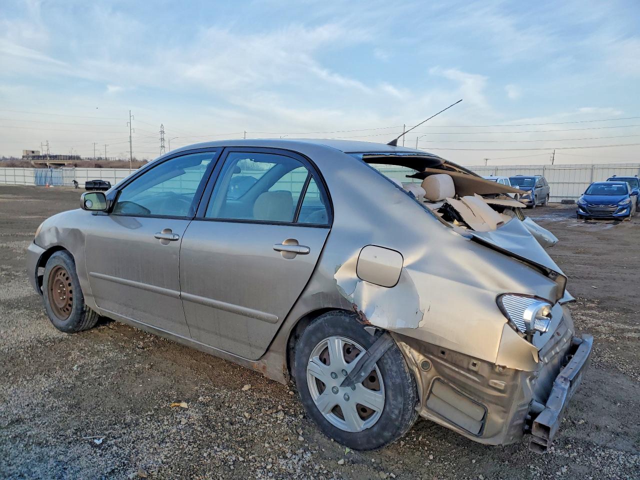 2005 TOYOTA COROLLA CE photo 2