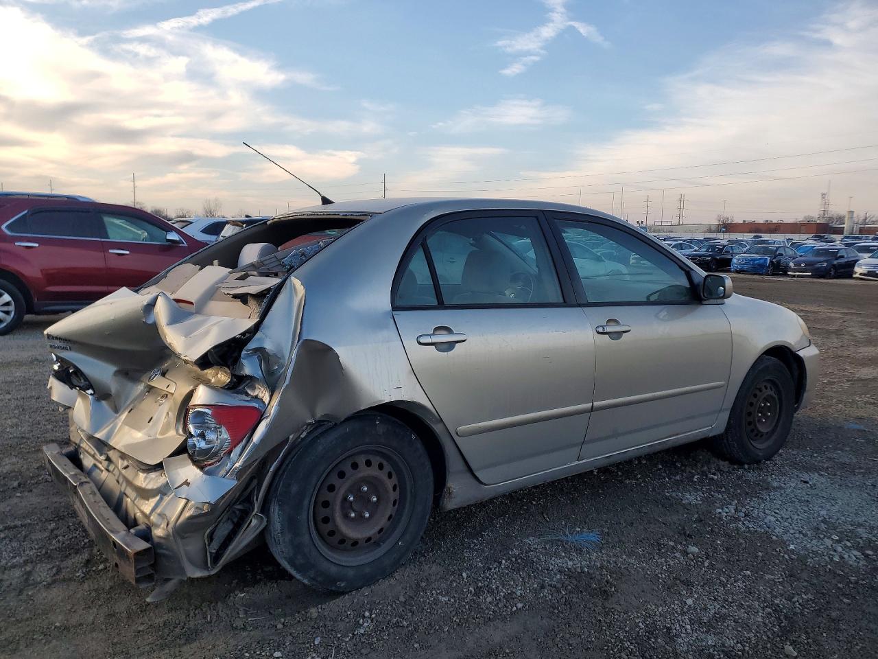 2005 TOYOTA COROLLA CE photo 3