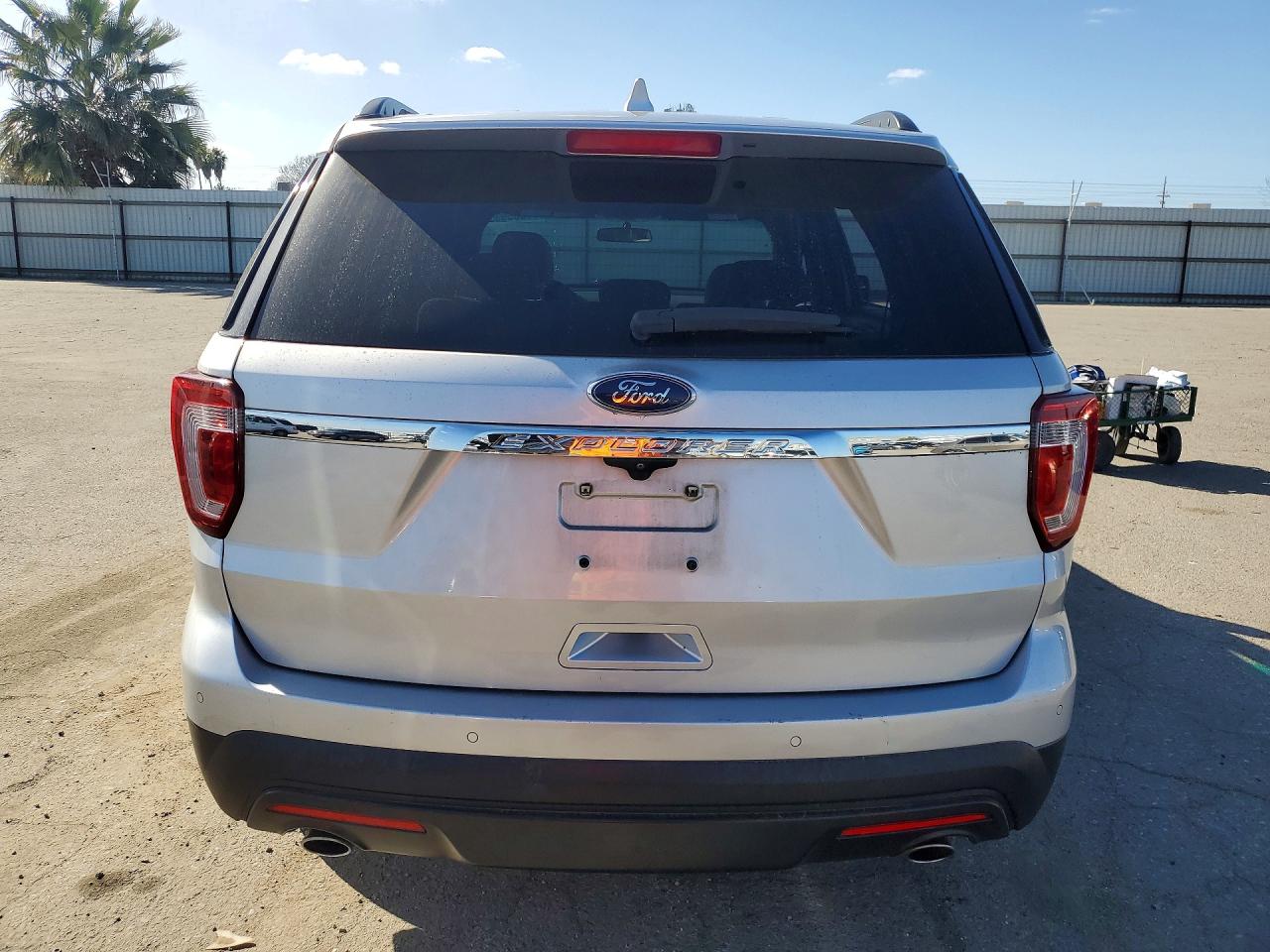 2016 FORD EXPLORER photo 11