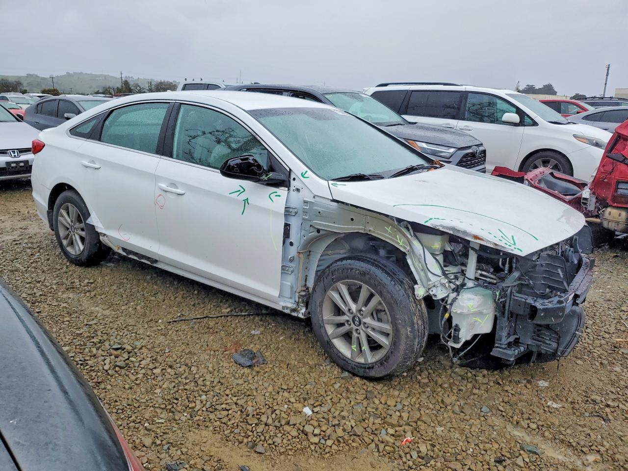 2015 HYUNDAI SONATA SE photo 7
