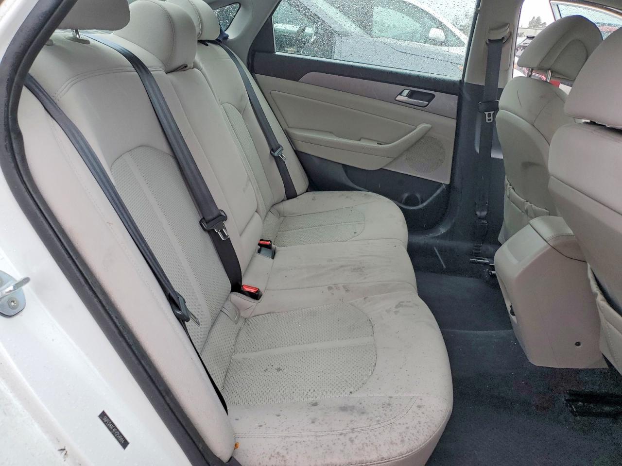 2015 HYUNDAI SONATA SE photo 19