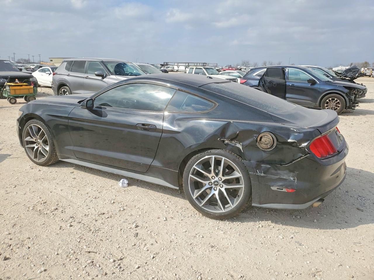 2016 FORD MUSTANG photo 4
