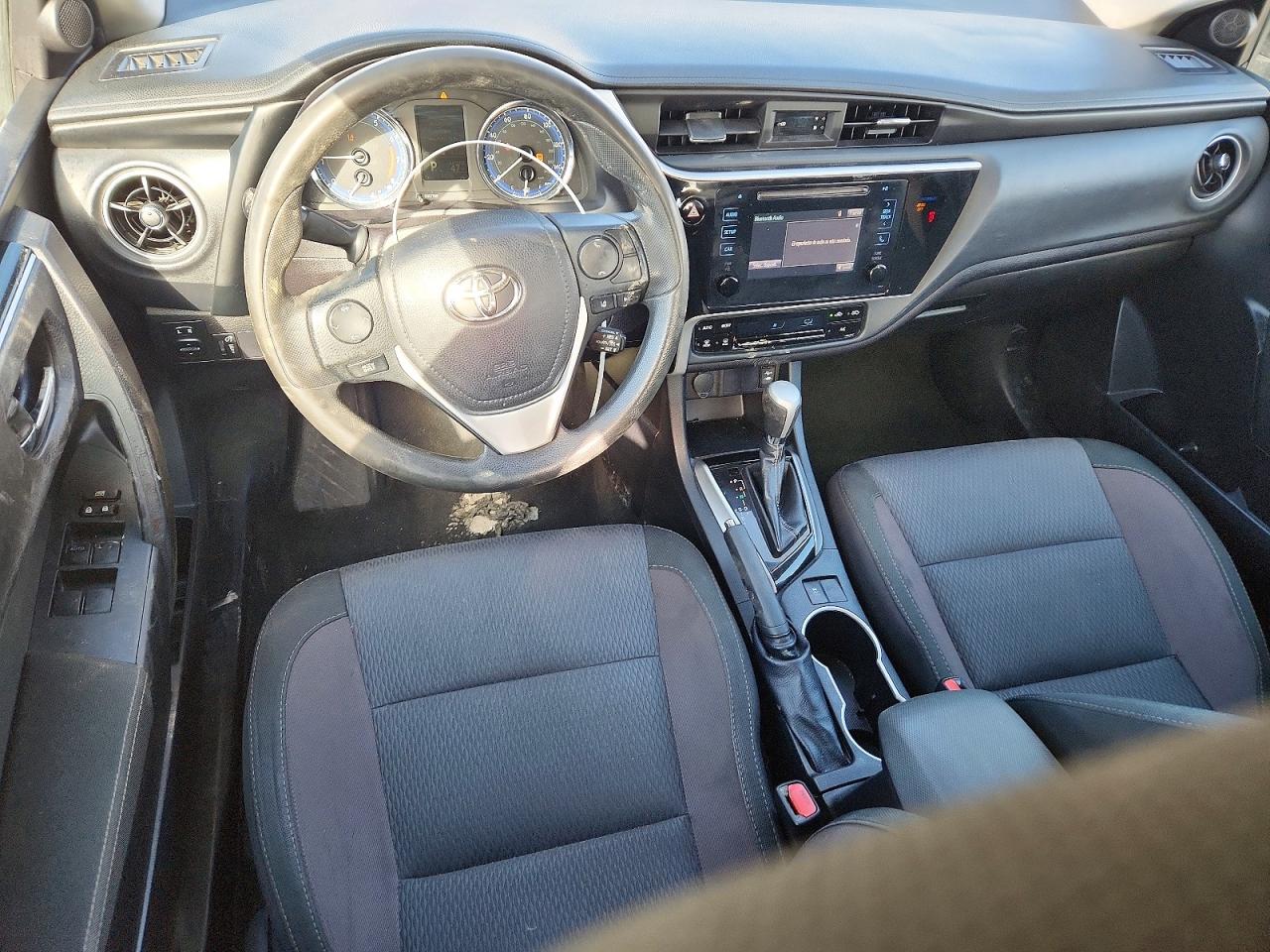 2018 TOYOTA COROLLA LE photo 15