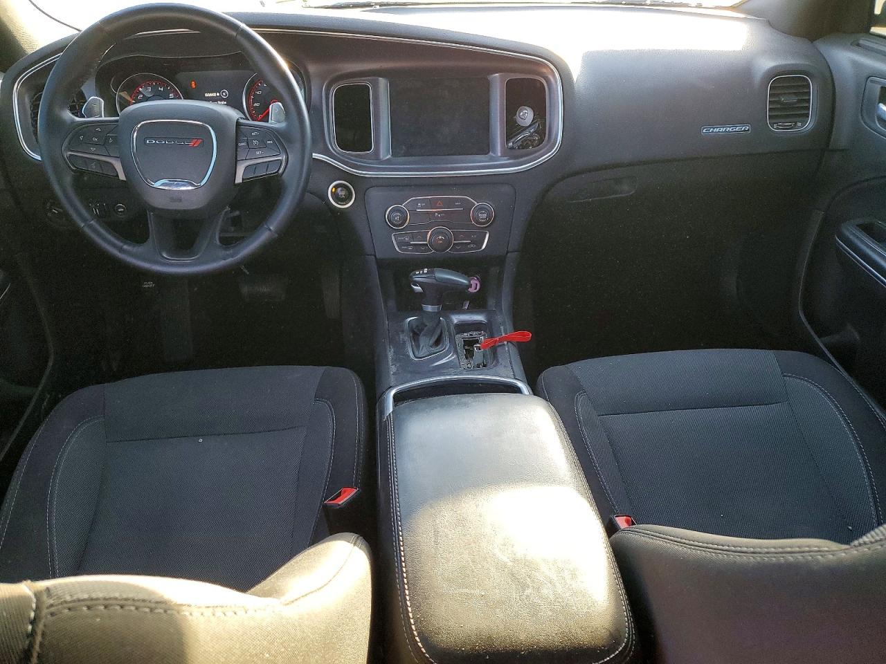 2016 DODGE CHARGER SE photo 8