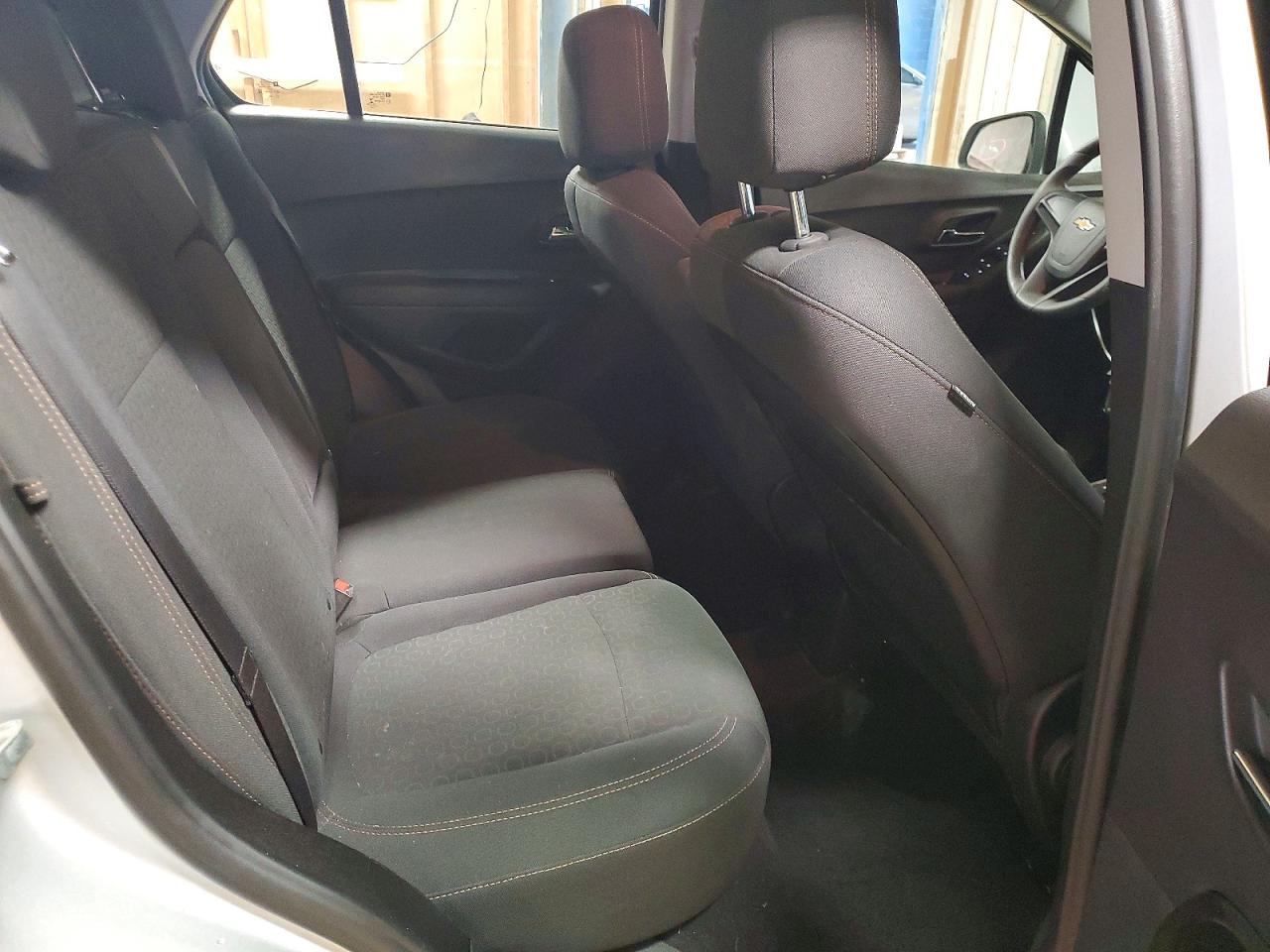 2020 CHEVROLET TRAX LS photo 10