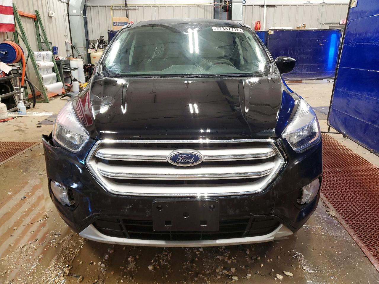 2019 FORD ESCAPE SE photo 9