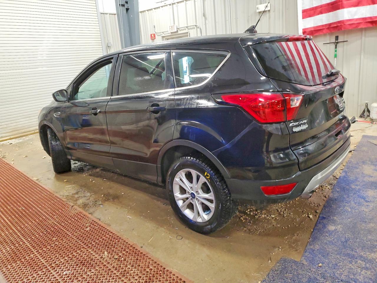 2019 FORD ESCAPE SE photo 3