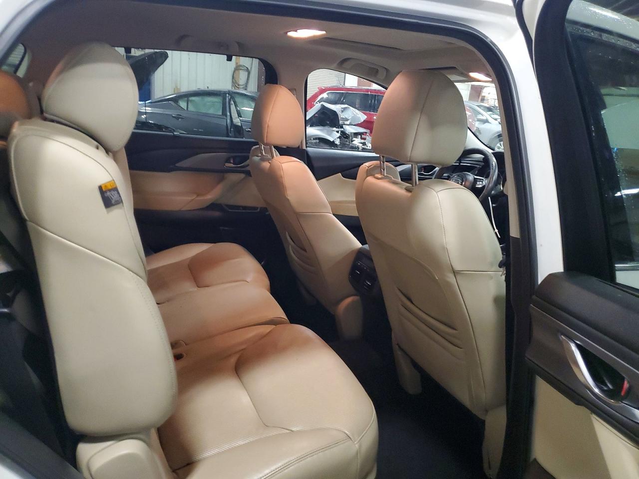 2016 MAZDA CX-9 TOURING photo 11