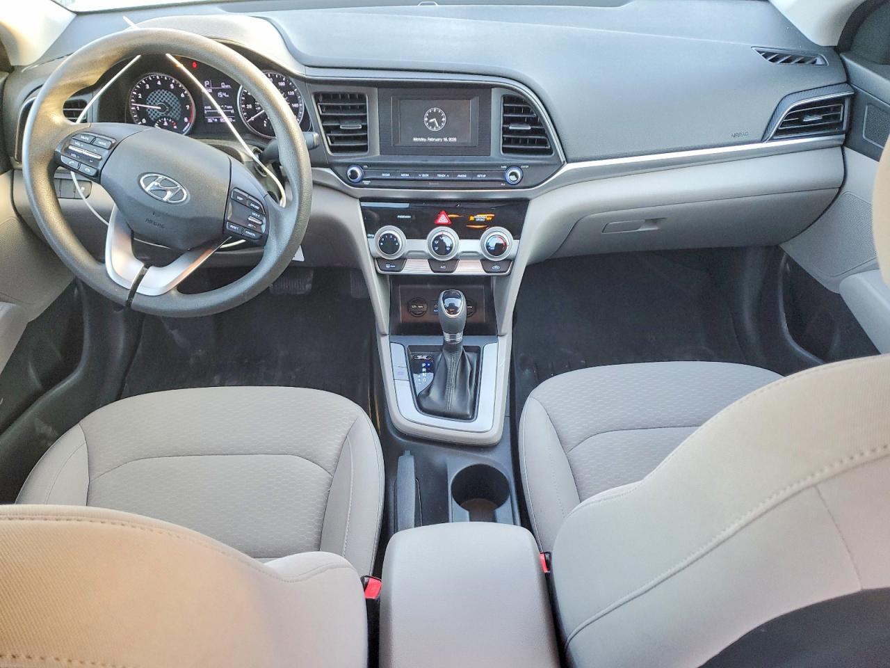 2019 HYUNDAI ELANTRA SE photo 15
