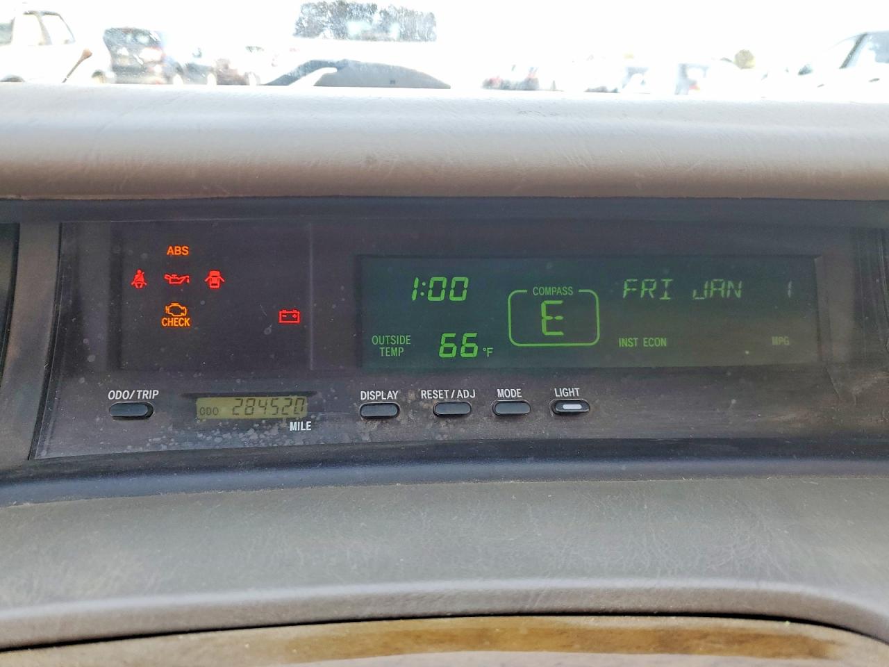 2000 TOYOTA AVALON XL photo 25