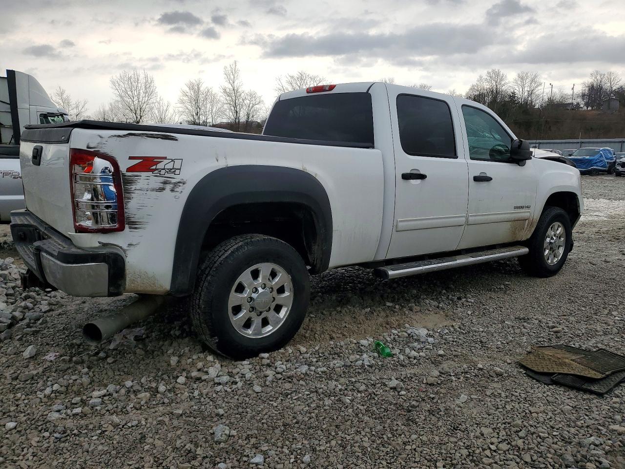 2014 GMC SIERRA K2500 SLE photo 5