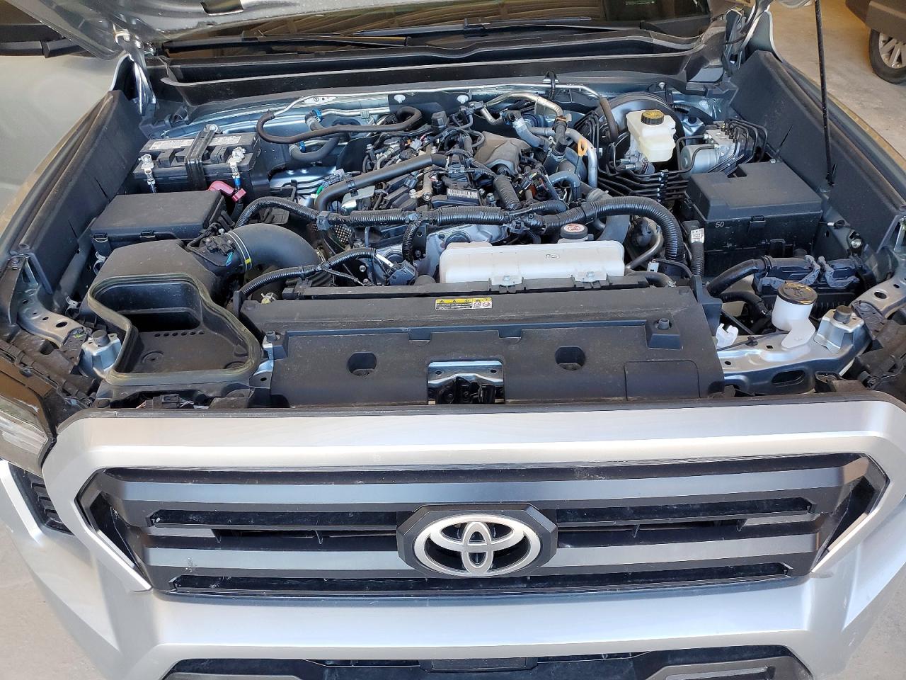 2024 TOYOTA TACOMA SR photo 31