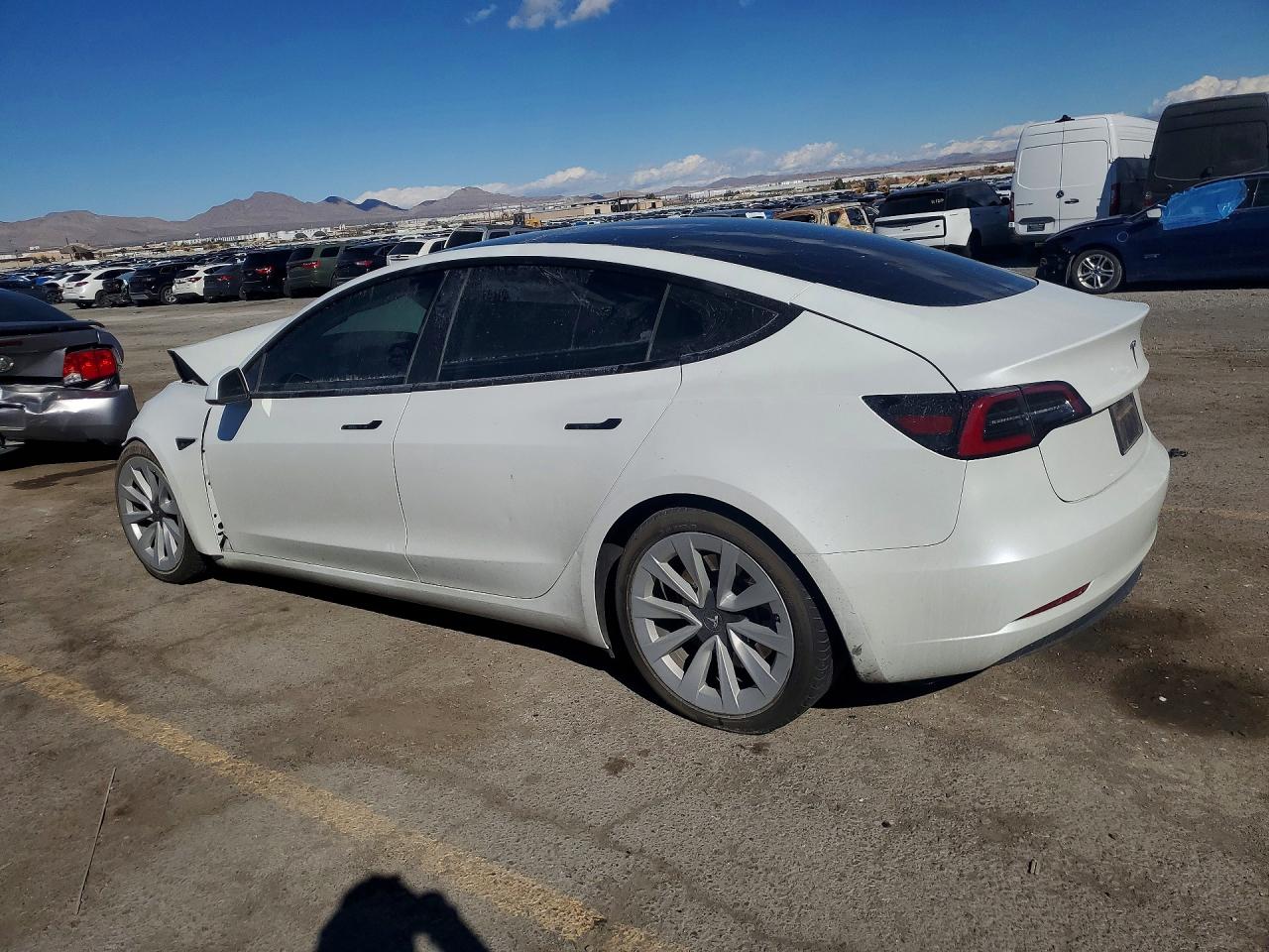 2023 TESLA MODEL 3 photo 2