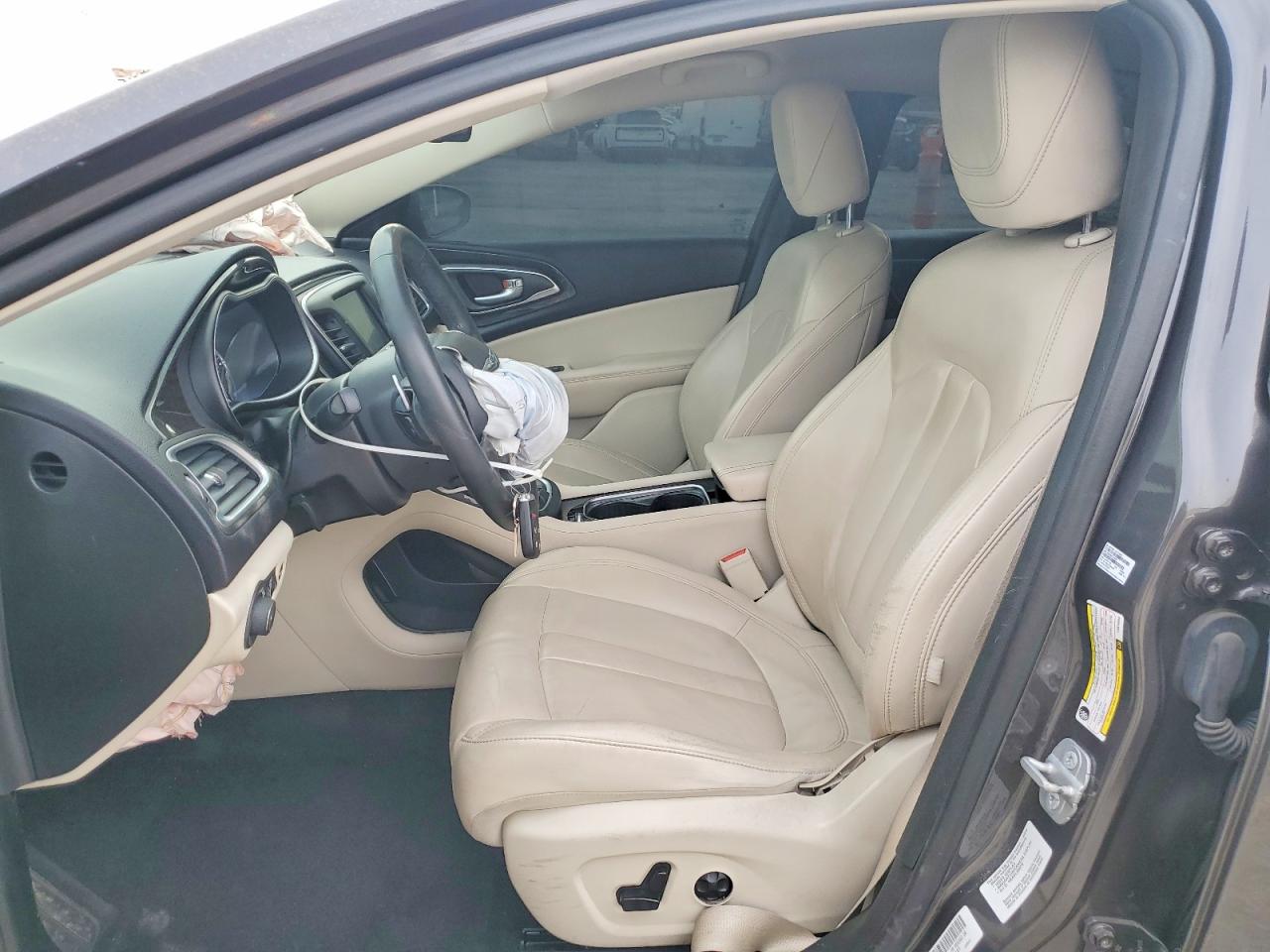 2015 CHRYSLER 200 C photo 19