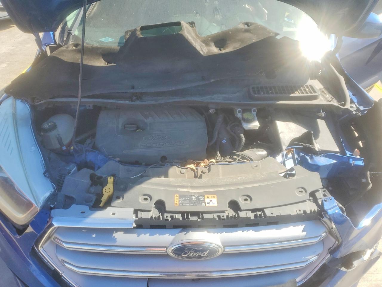 2017 FORD ESCAPE SE photo 12