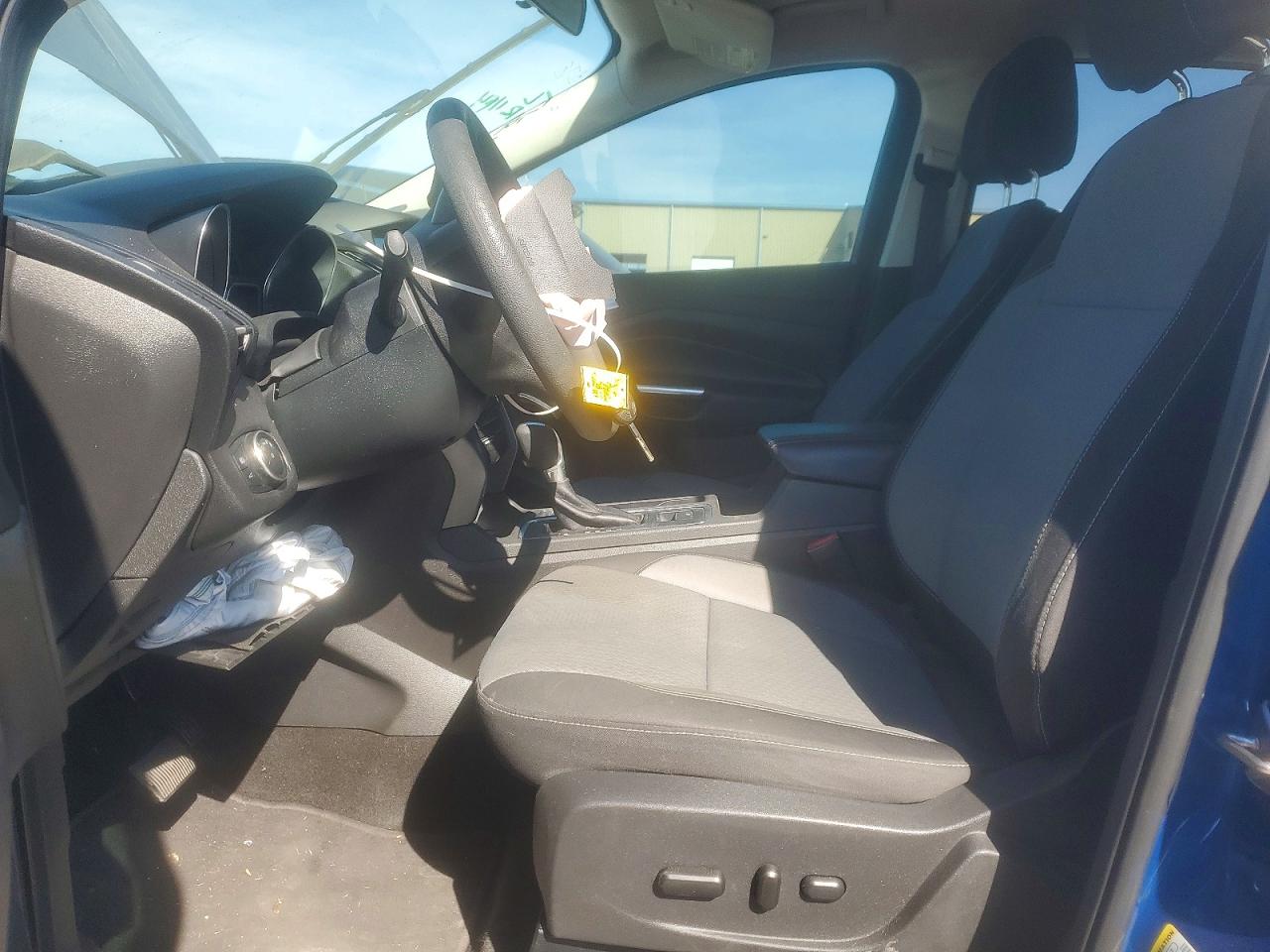 2017 FORD ESCAPE SE photo 7