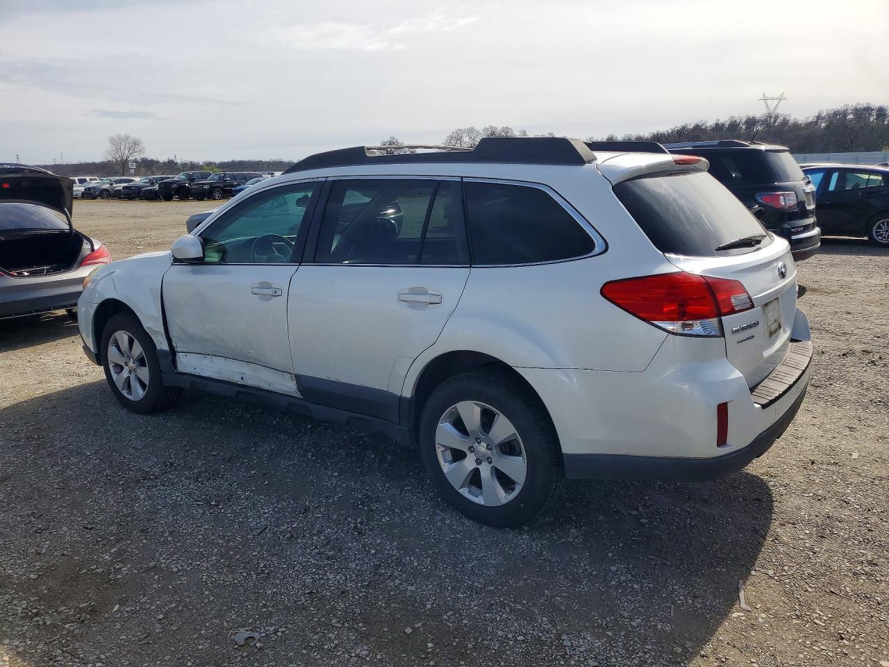 2011 SUBARU OUTBACK 2.5I PREMIUM photo 3