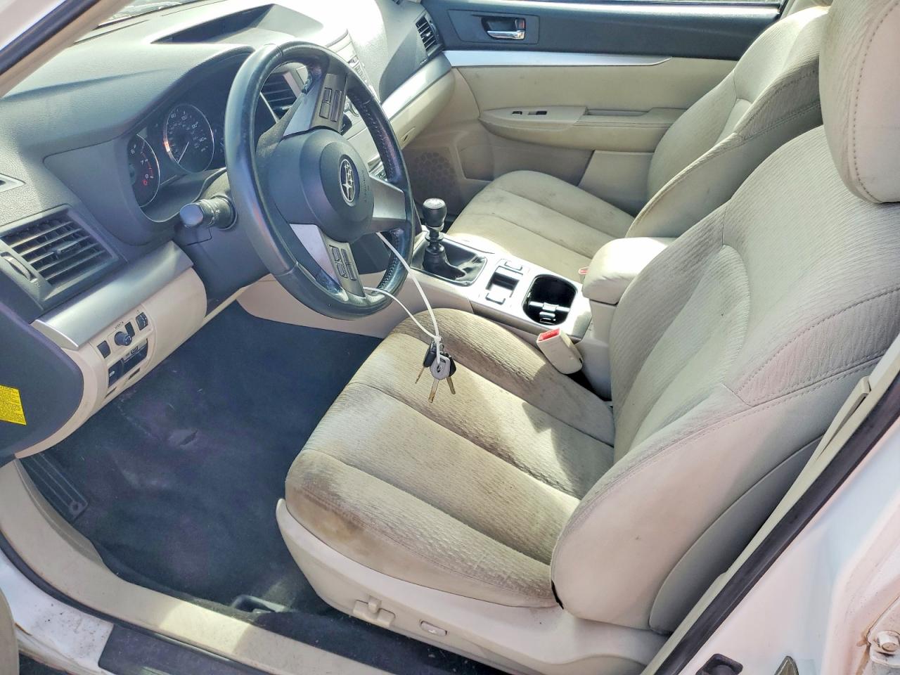 2011 SUBARU OUTBACK 2.5I PREMIUM photo 13