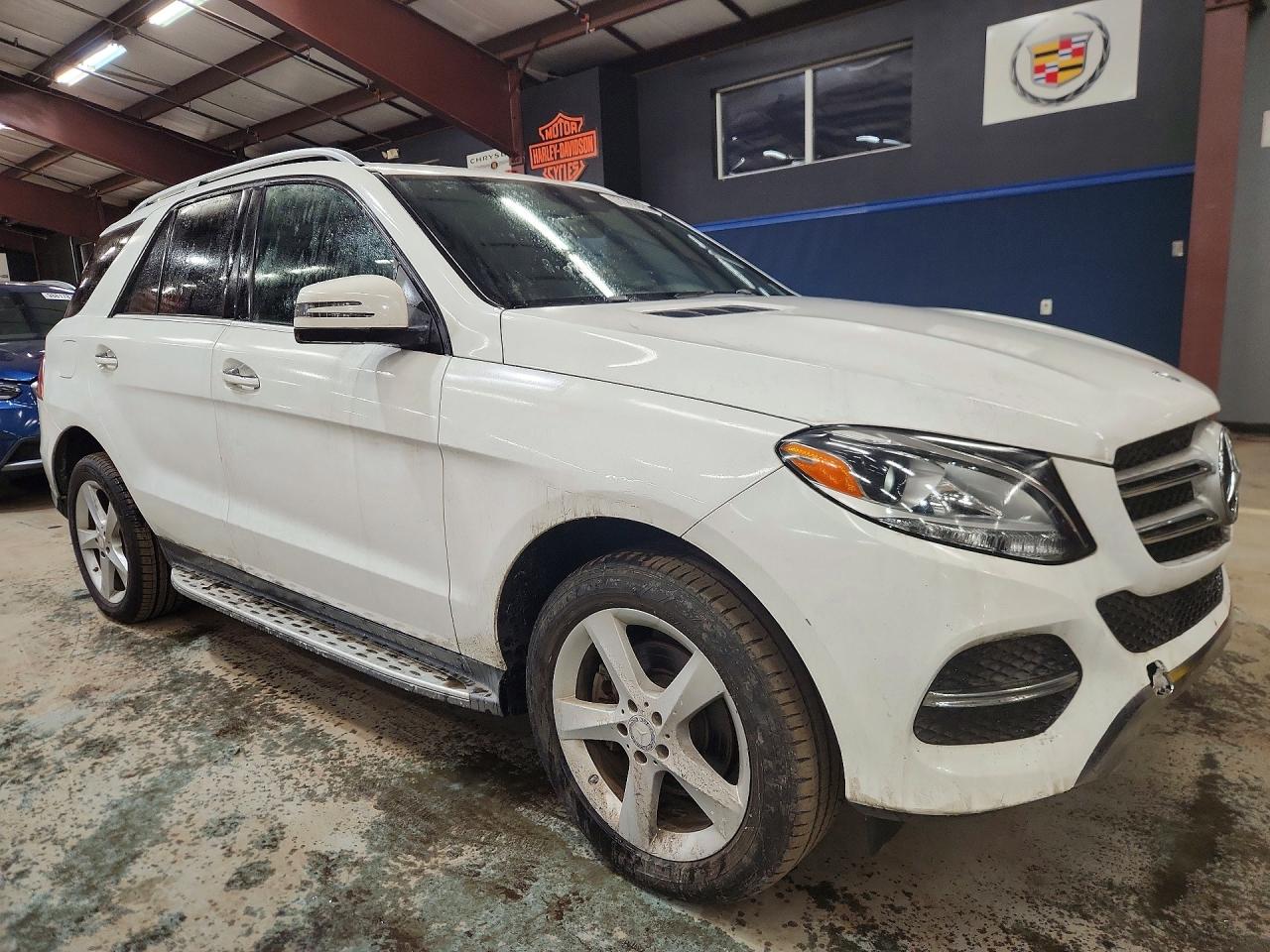 2016 MERCEDES-BENZ GLE 300D 4MATIC photo 4