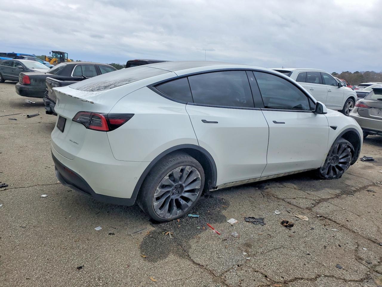 2021 TESLA MODEL Y photo 3