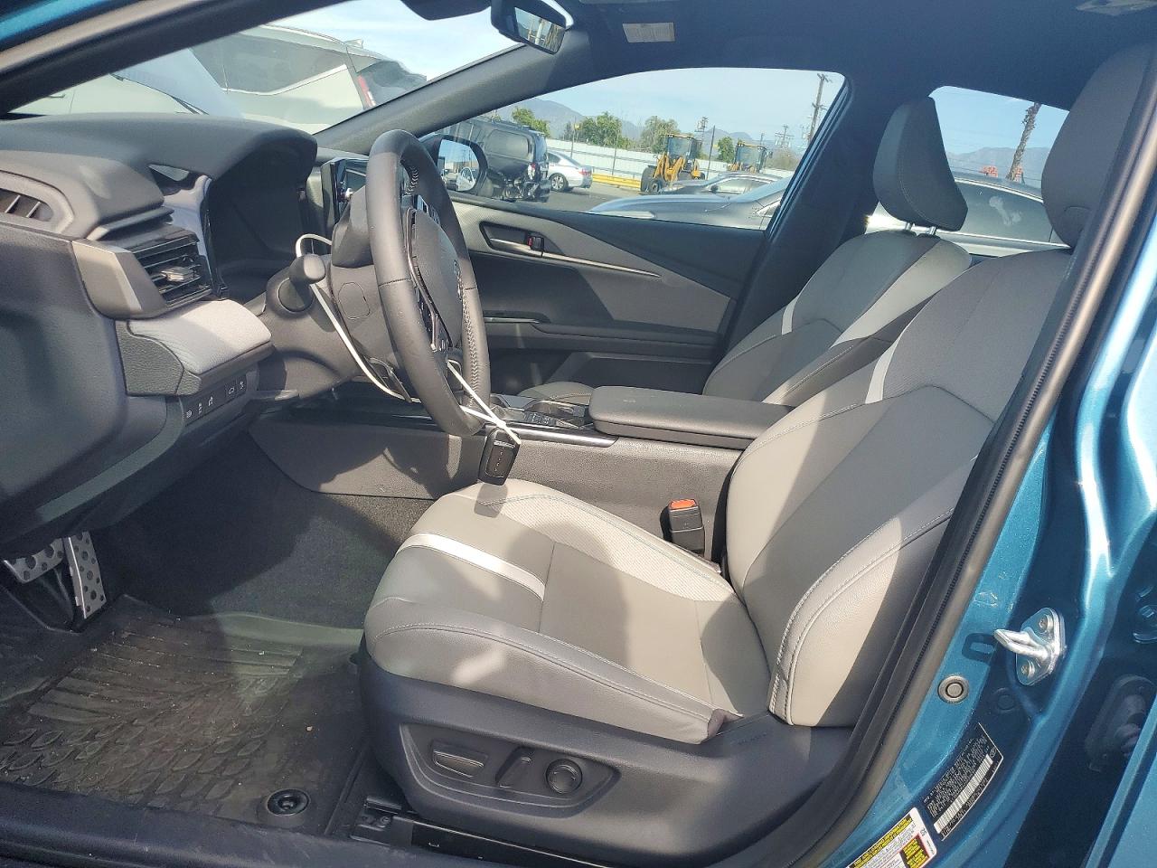 2025 TOYOTA CAMRY XSE photo 19