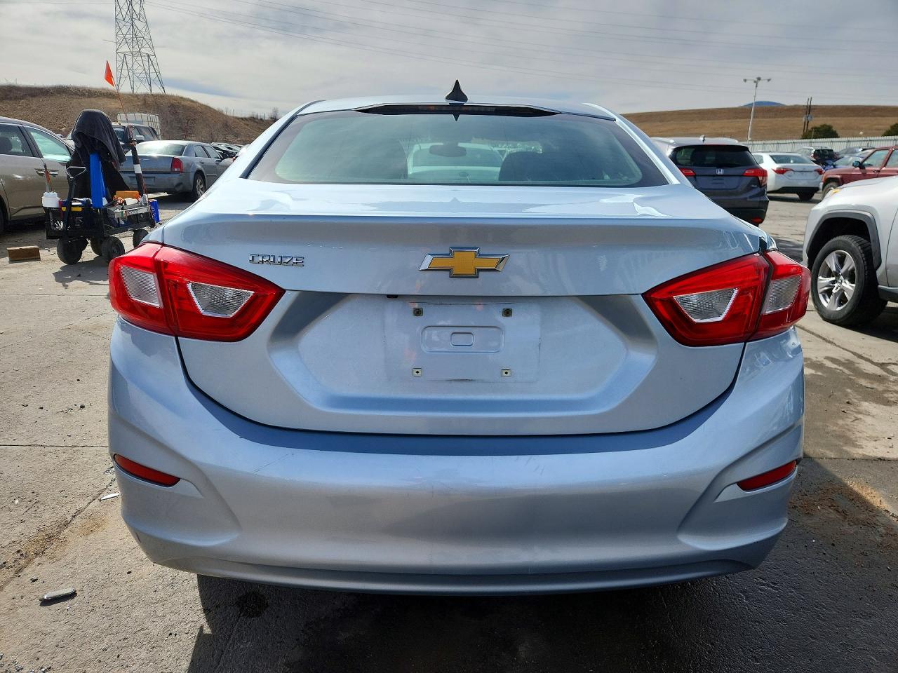2017 CHEVROLET CRUZE LS photo 11