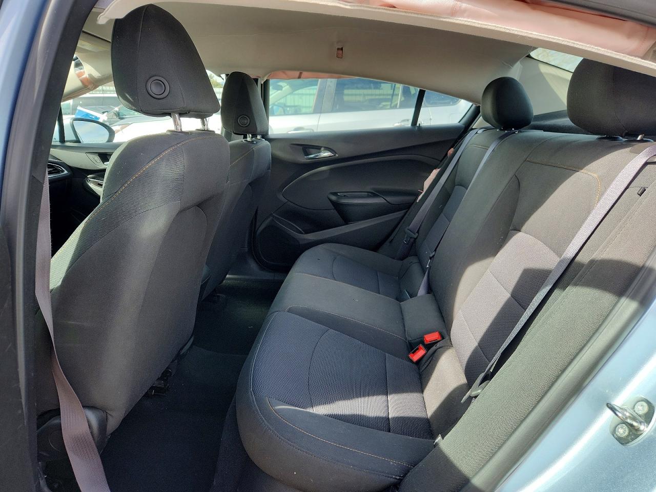 2017 CHEVROLET CRUZE LS photo 19