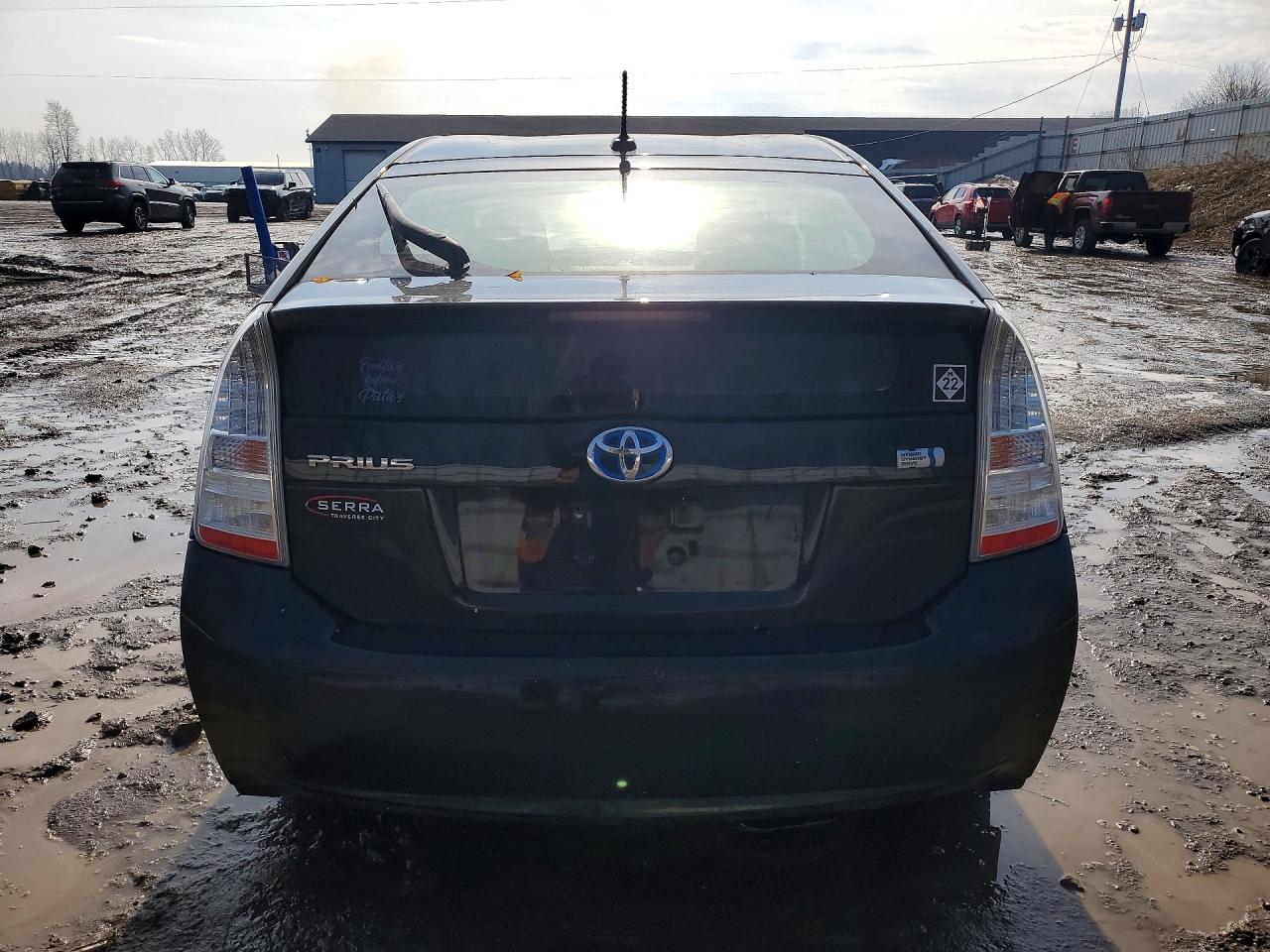 2011 TOYOTA PRIUS photo 11