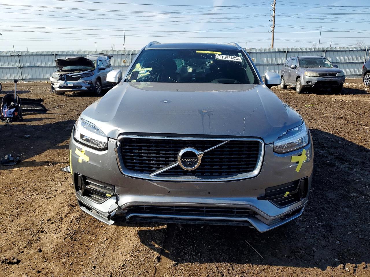 2019 VOLVO XC90 T5 R-DESIGN photo 5