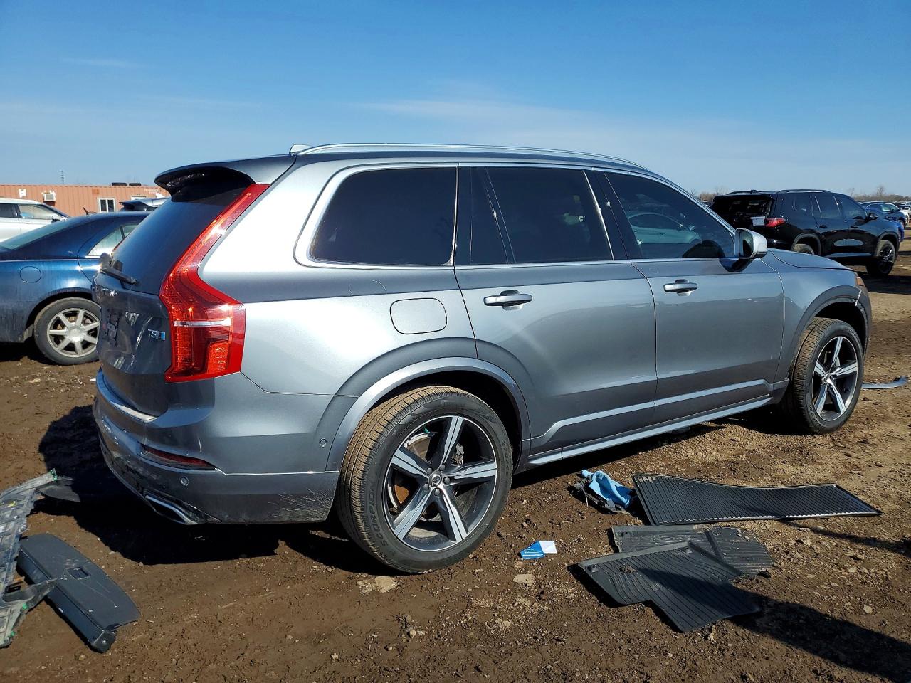 2019 VOLVO XC90 T5 R-DESIGN photo 3