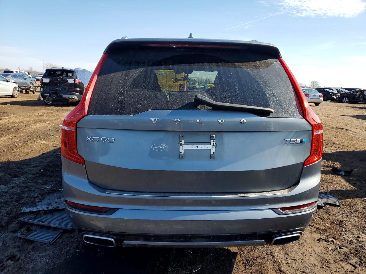 2019 VOLVO XC90 T5 R-DESIGN photo 6