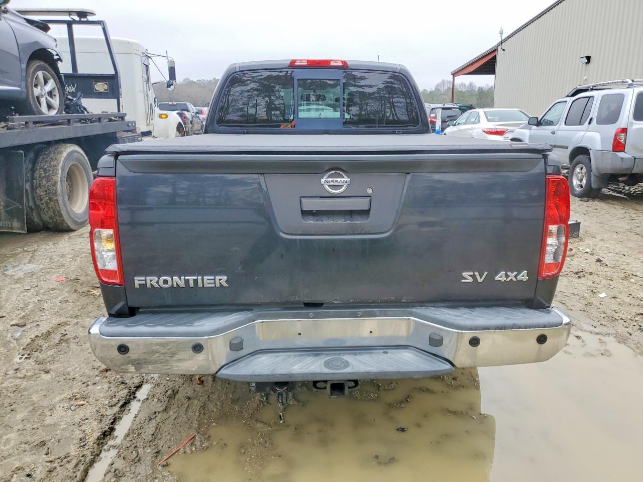 2018 NISSAN FRONTIER SV photo 6