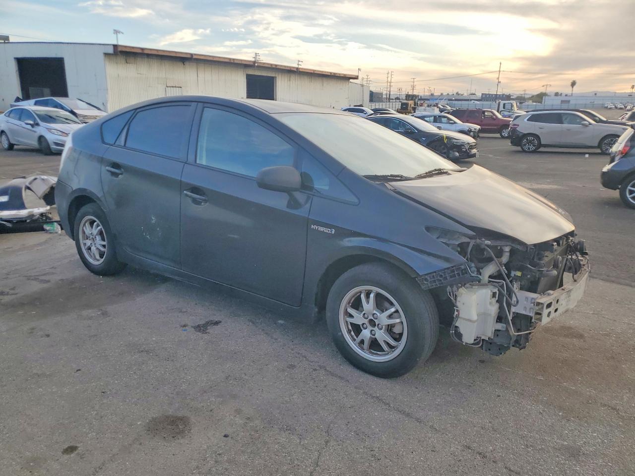 2011 TOYOTA PRIUS photo 7