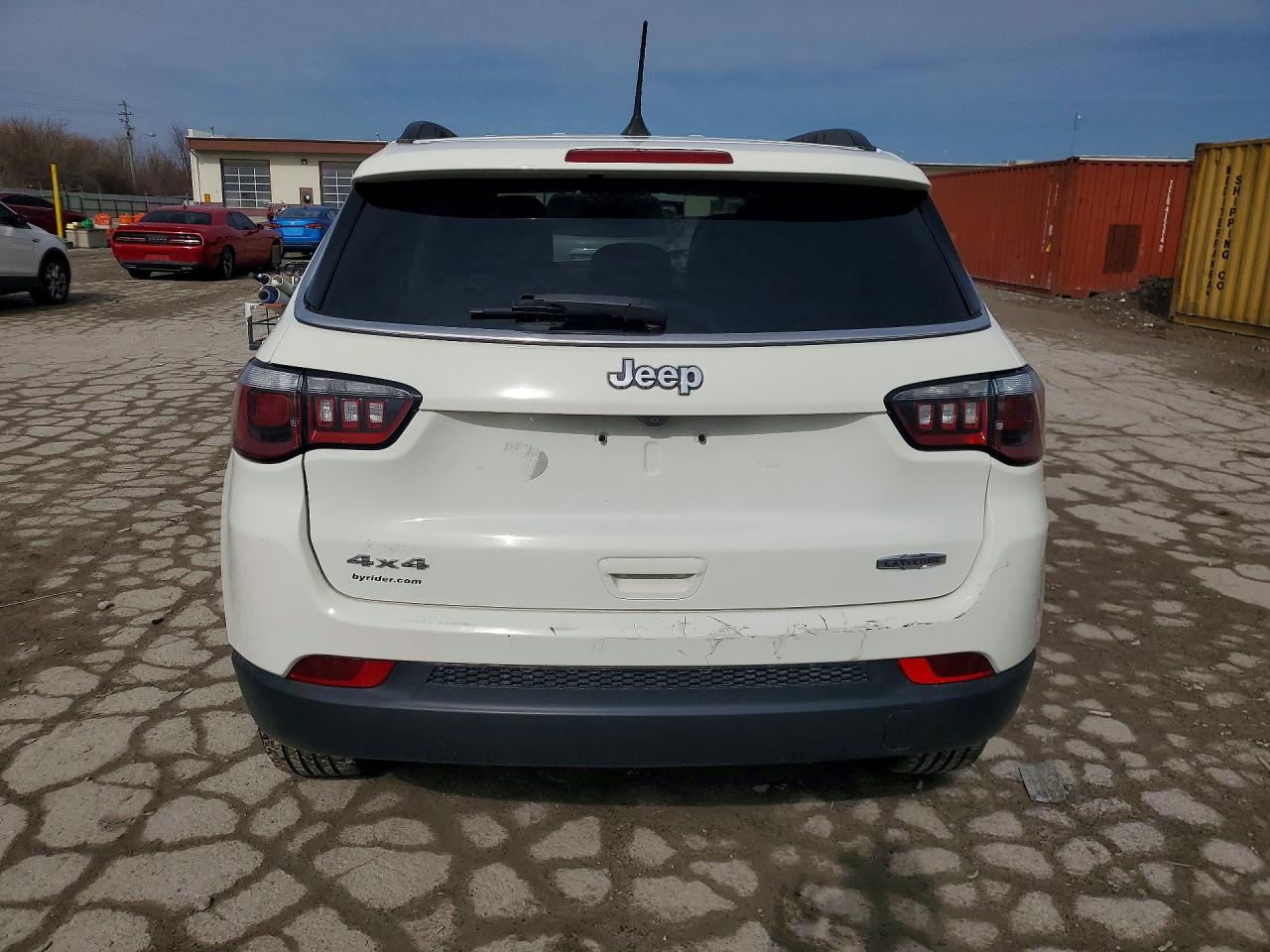 2019 JEEP COMPASS LATITUDE photo 16