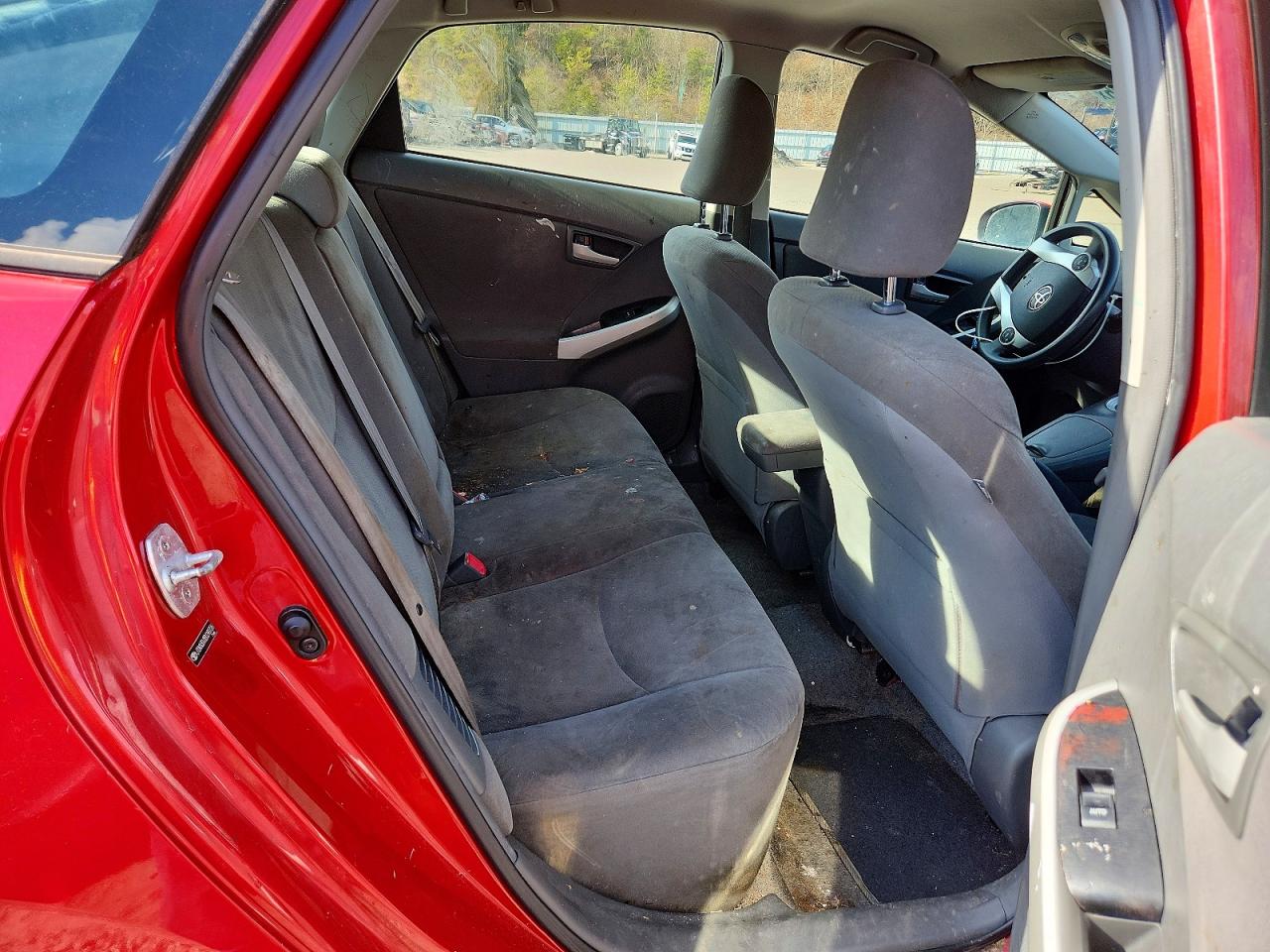 2011 TOYOTA PRIUS photo 10