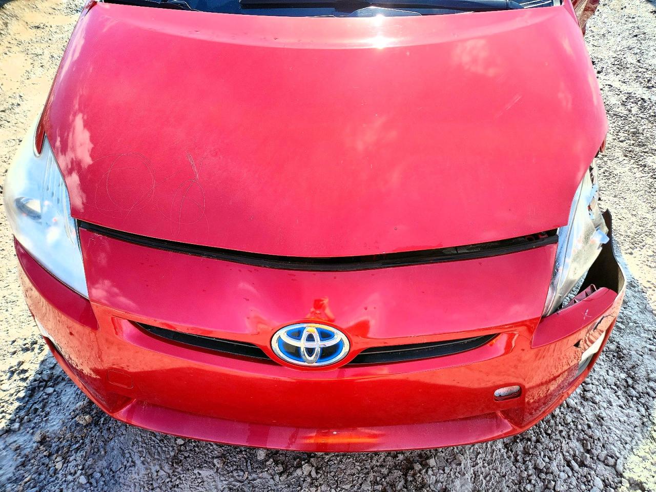 2011 TOYOTA PRIUS photo 11