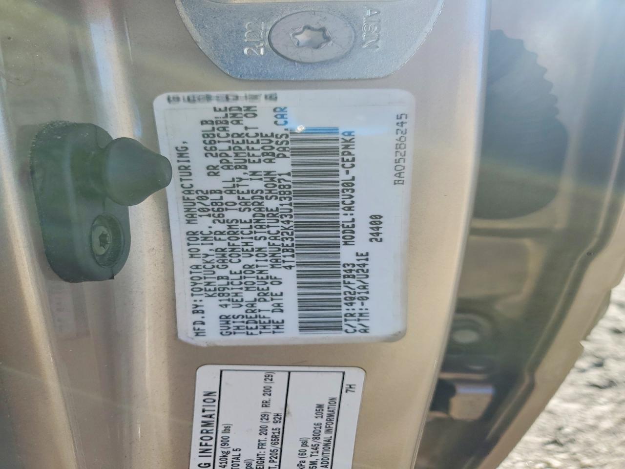2003 TOYOTA CAMRY LE photo 23