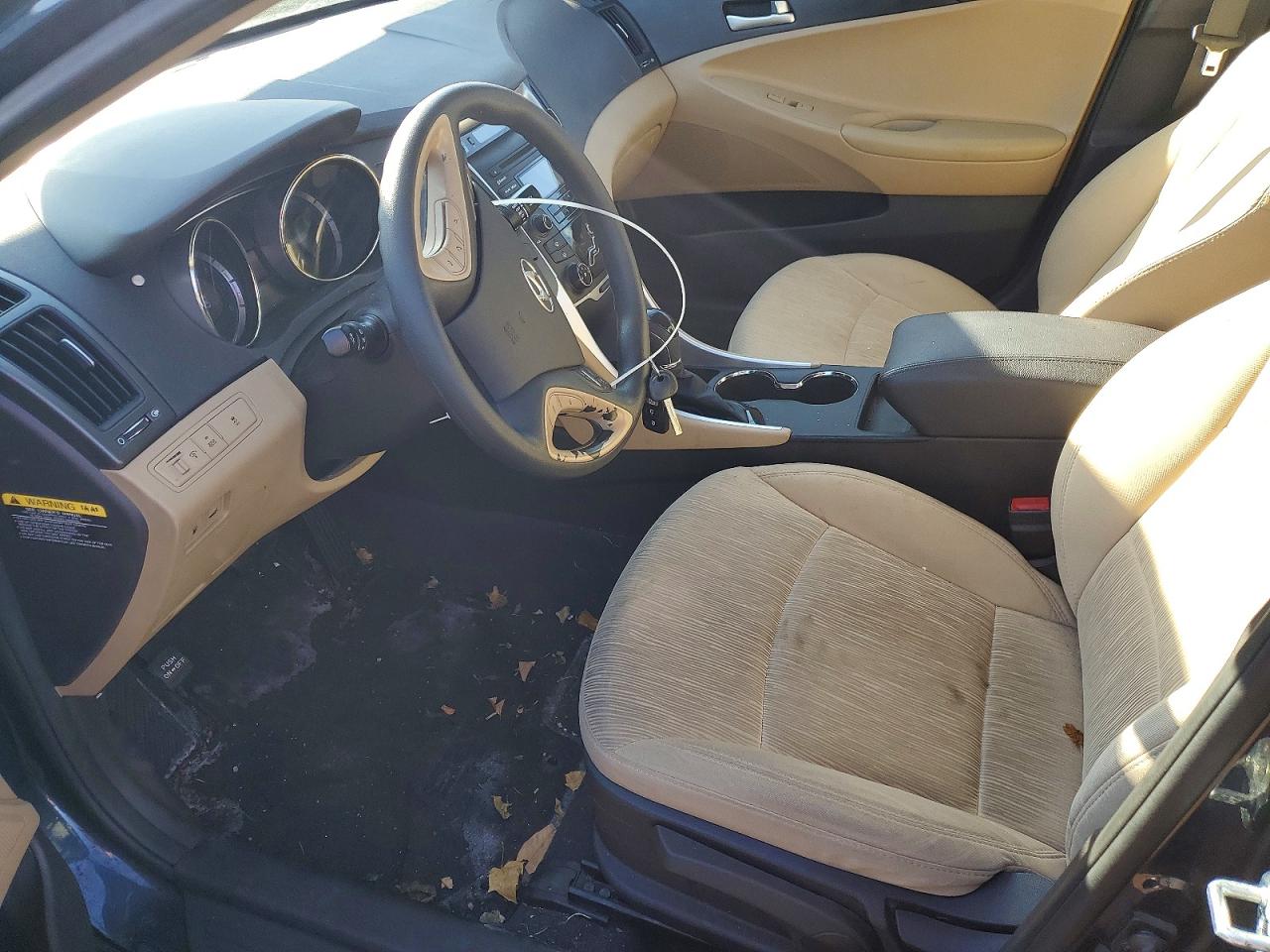 2012 HYUNDAI SONATA GLS photo 13