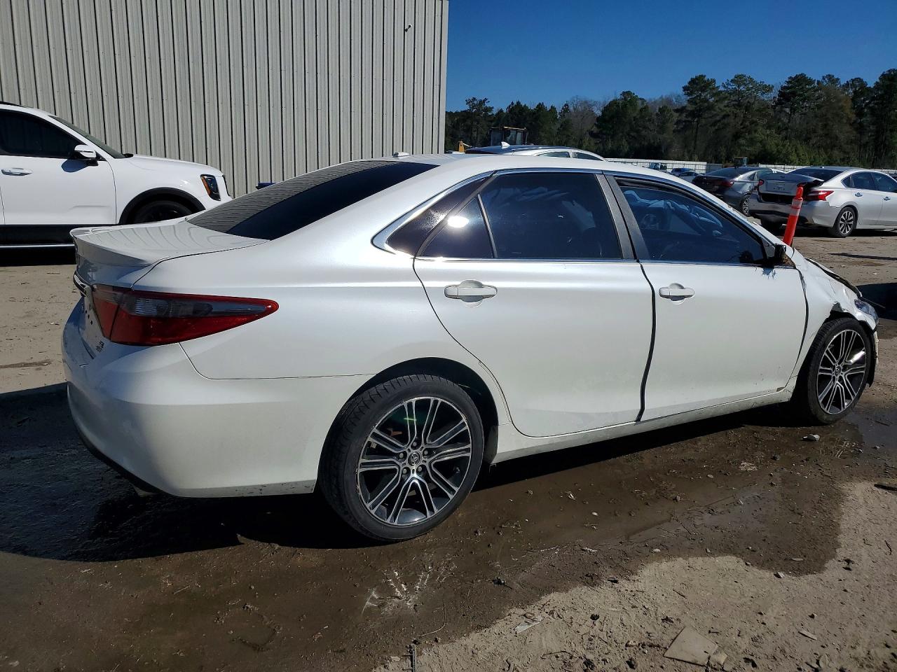 2016 TOYOTA CAMRY SPECIAL EDITION photo 5