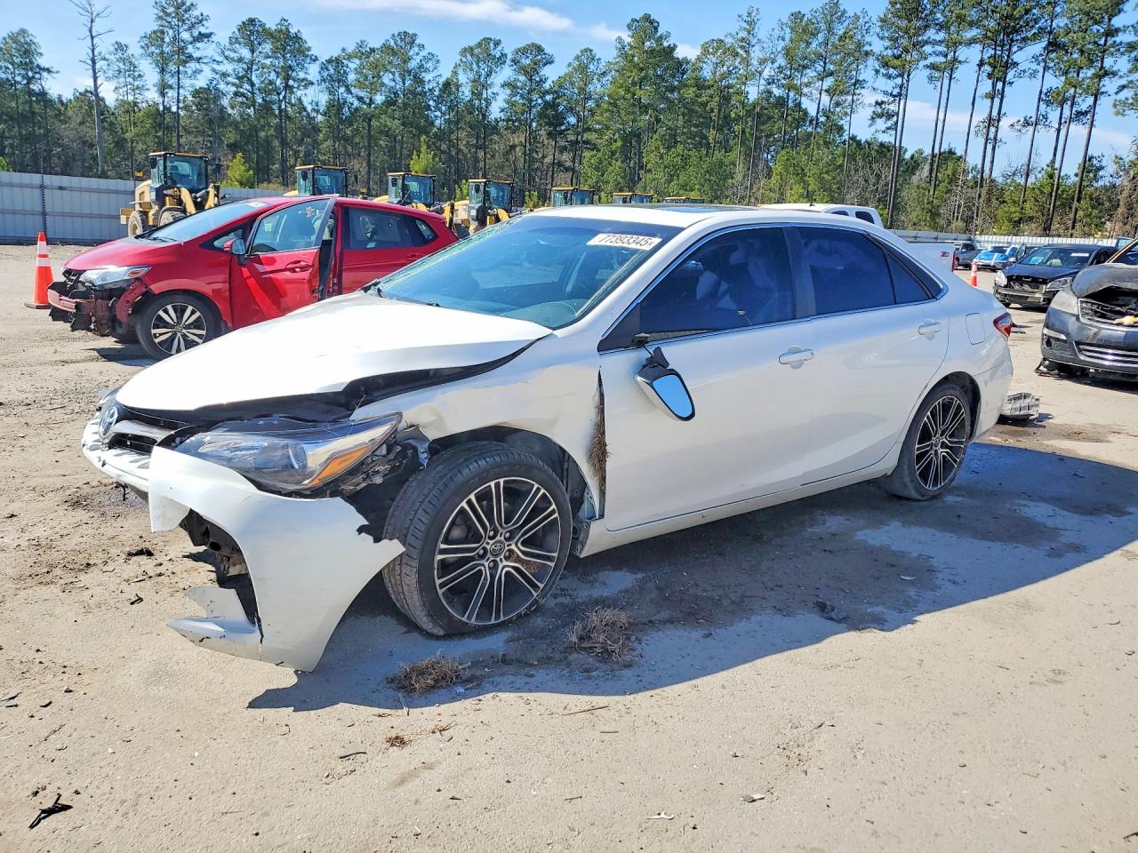 2016 TOYOTA CAMRY