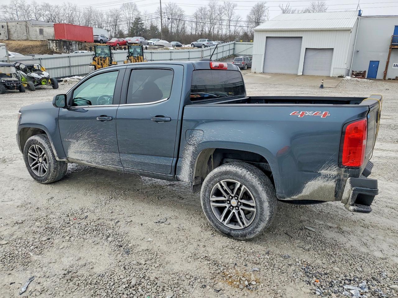 2020 CHEVROLET COLORADO LT photo 2