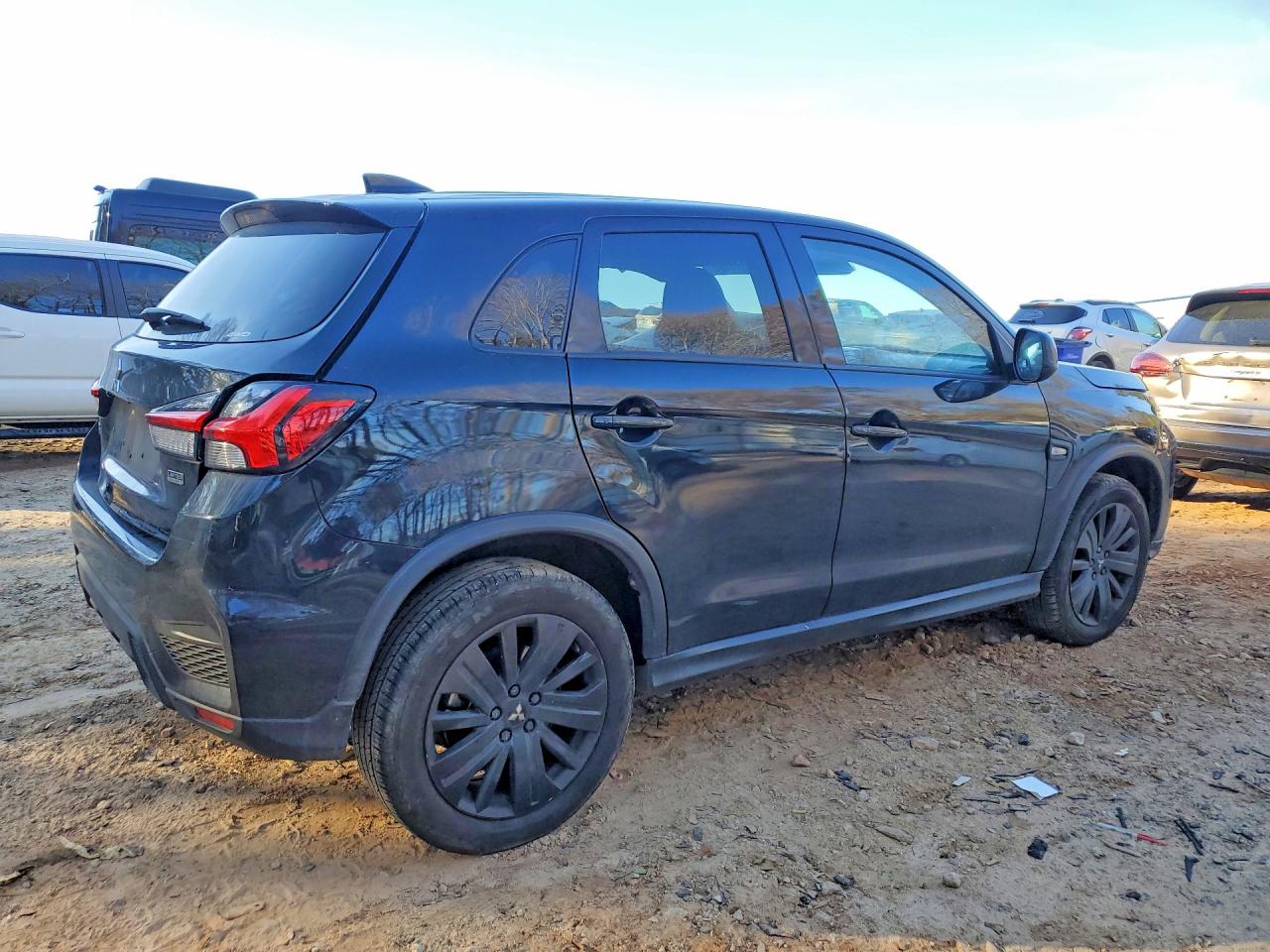 2024 MITSUBISHI OUTLANDER SPORT S/SE photo 5